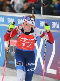 Česká biatlonistka Markéta Davidová v cíli stíhacího závodu na mistrovství světa v Novém Městě na Moravě